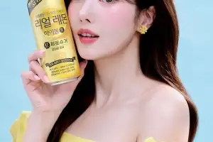 카브루, 썸머퀸 권은비와 여름 하이볼 시장 공략…‘리얼 레몬 하이볼 生 제로슈거’ 출시
