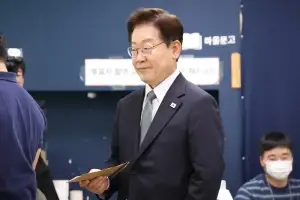 李대통령, ‘달러 강제매각’ 가짜뉴스에 “반드시 찾아내 엄단”