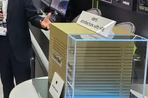 삼성, HBM5 모형 첫 공개