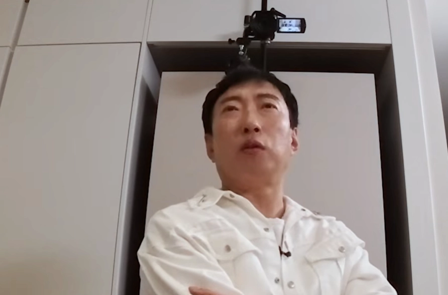 유튜브 채널 ‘롤링썬더’ 캡처