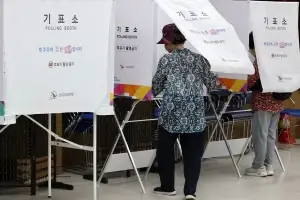 [속보] 평택을 조국 31.1%·유의동 30.6%·김용남 30.3% [방송3사]