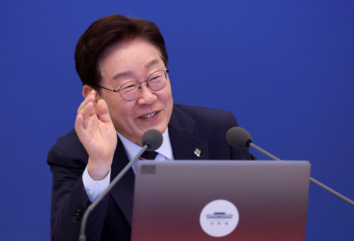 이재명 대통령이 2일 청와대에서 열린 국무회의 겸 비상경제점검회의에서 발언하고 있다. 2026.6.2. 연합뉴스