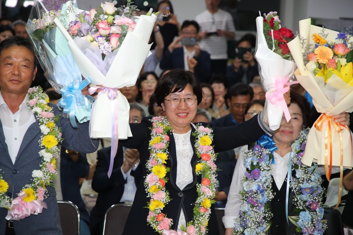 활짝 웃는 고의숙 제주도교육감 후보
