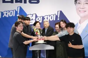 민주 김미경 은평구청장 ‘3선 확실시’…“은평 유례없는 발전”