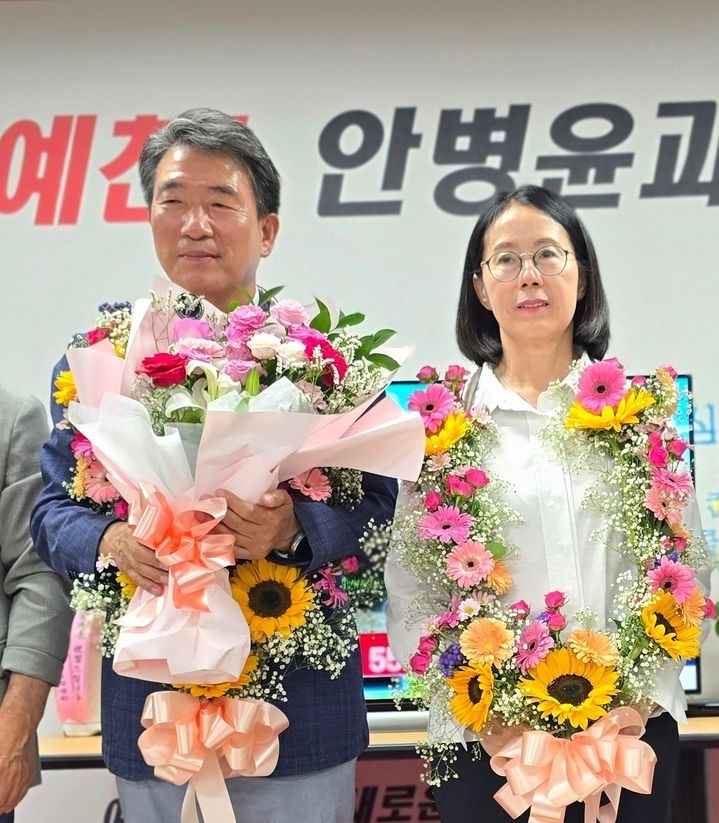 안병윤 예천군수 당선자. 안 당선자는 행정고시 출신으로 행정안전부 대변인과 경북도 기획조정실장, 부산시 행정부시장을 역임했다. 안 당선자측 제공