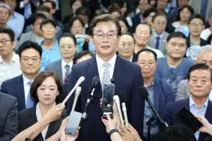 ‘초박빙’ 부산시장 선거서 웃은 전재수…‘낙동강벨트’서 승기