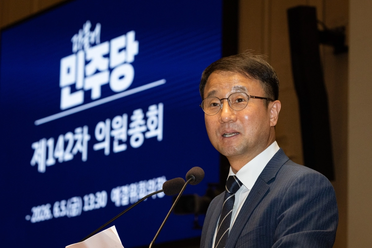 발언하는 한병도 원내대표