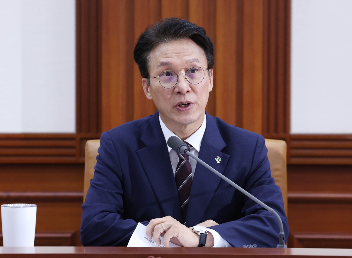 김민석 국무총리가 4일 오전 서울 종로구 정부서울청사에서 비상경제본부회의를 주재하고 있다. 2026.06.04 뉴시스