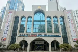 투표용지 부족 사태에 부산서도 재선거 요구 집회