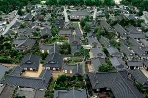 발길은 흐른다, 역사적 원형이 있는 도시로[모종린의 문화로 읽는 AI시대]