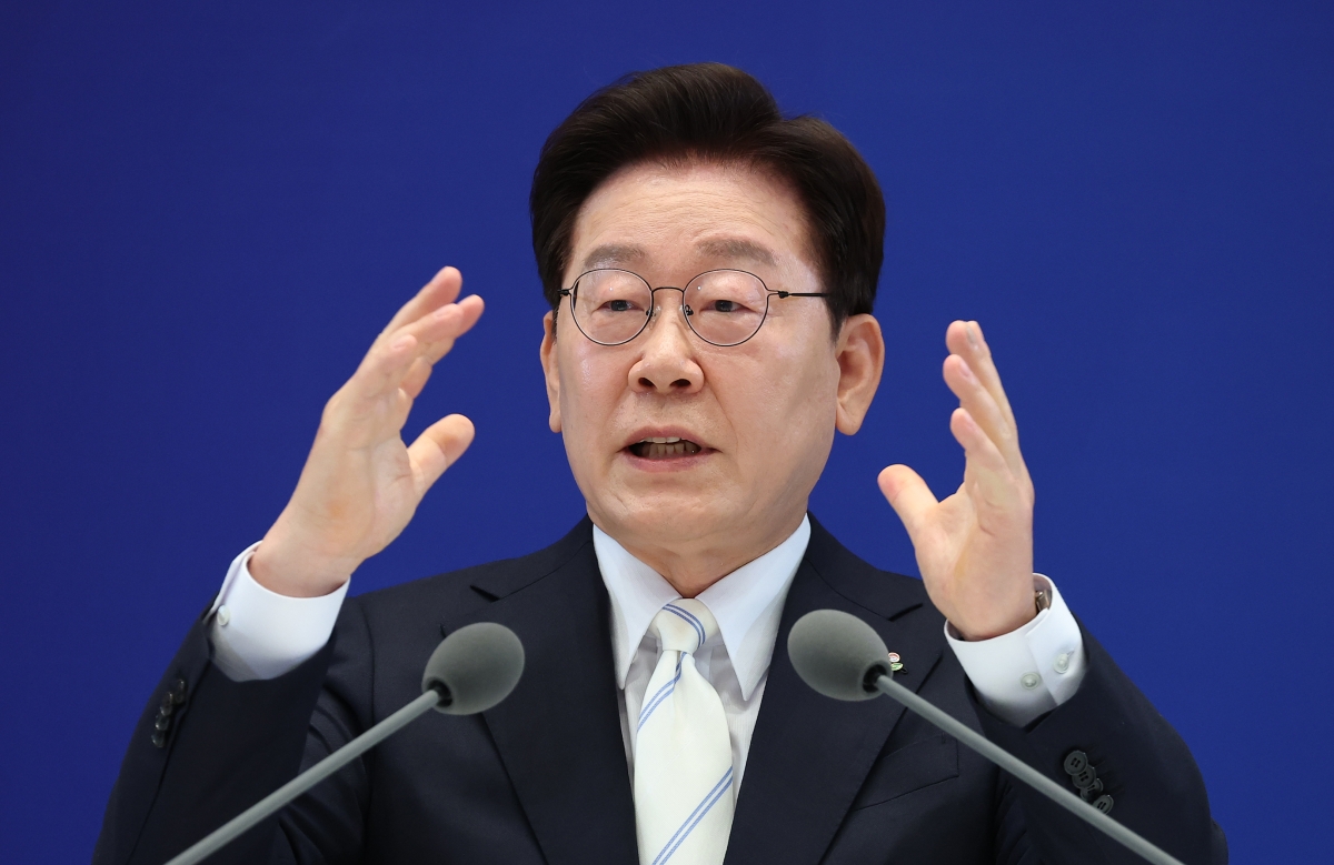 이재명 대통령이 8일 청와대 영빈관에서 열린 취임 1주년 기자회견에서 발언하고 있다. 2026.6.8 연합뉴스