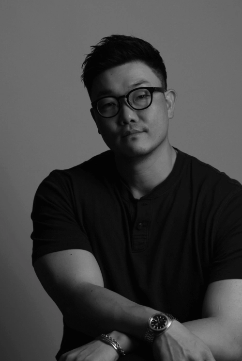 서현범 작가.  민음사 제공