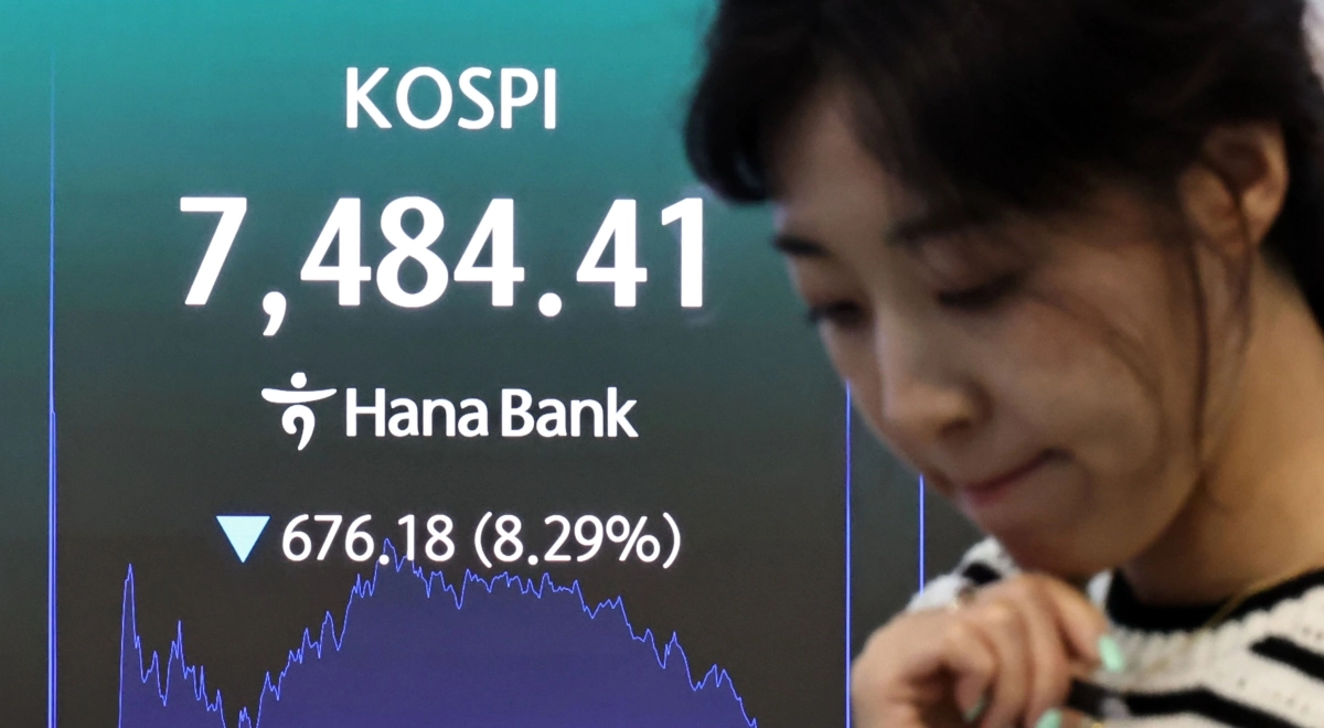 서울 중구 하나은행 딜링룸 현황판에 표시된 코스피. 2026.6.8. 연합뉴스
