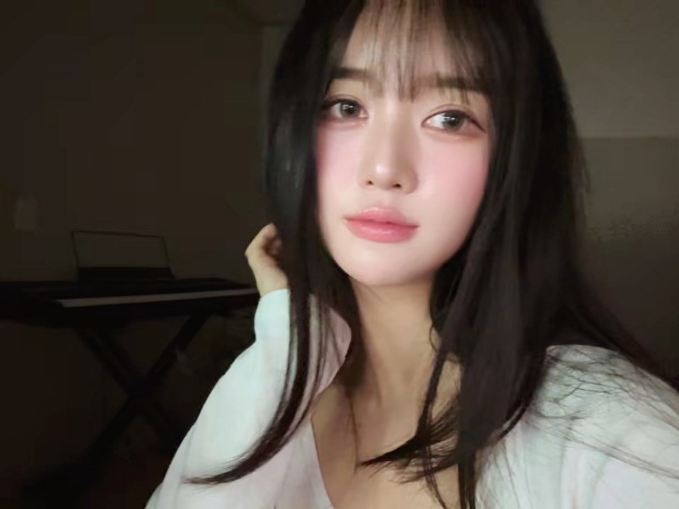 김윤설 인스타그램 캡처