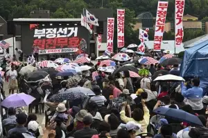 “국민 숭고한 권리 투표장서 가로 막혀”…인천 대학가도 선관위 규탄
