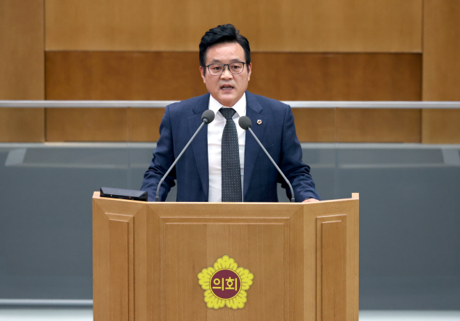 이학수 경기도의원, 평택호 수상태양광 철회 촉구 건의안 본회의 통과