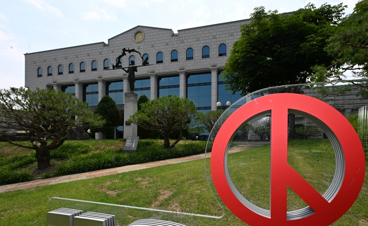 투표지 논란이 지속되는 가운데 9일 경기 과천 중앙선거관리위원회 모습. 2026.6.9. 홍윤기 기자