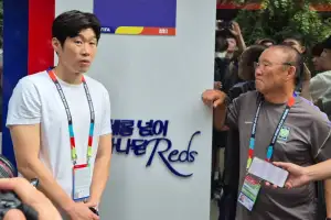 [월드컵 D-1] 태극전사 훈련장 찾은 박지성 “고지대 영향 커, 우리가 유리”