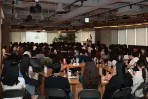정용진 회장·스타벅스 전직원 역사 인식 교육 받는다…전국 매장 22일 조기 종료