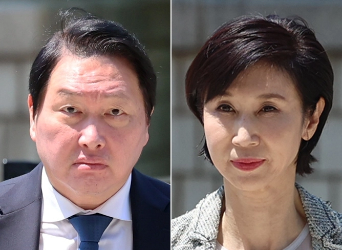 최태원(왼쪽) SK그룹 회장과 노소영 아트센터 나비 관장이 15일 서울 서초구 서울고법에서 열린 재산 분할 파기환송심 2차 조정 기일에 출석하고 있다. 2026.6.15 공동취재