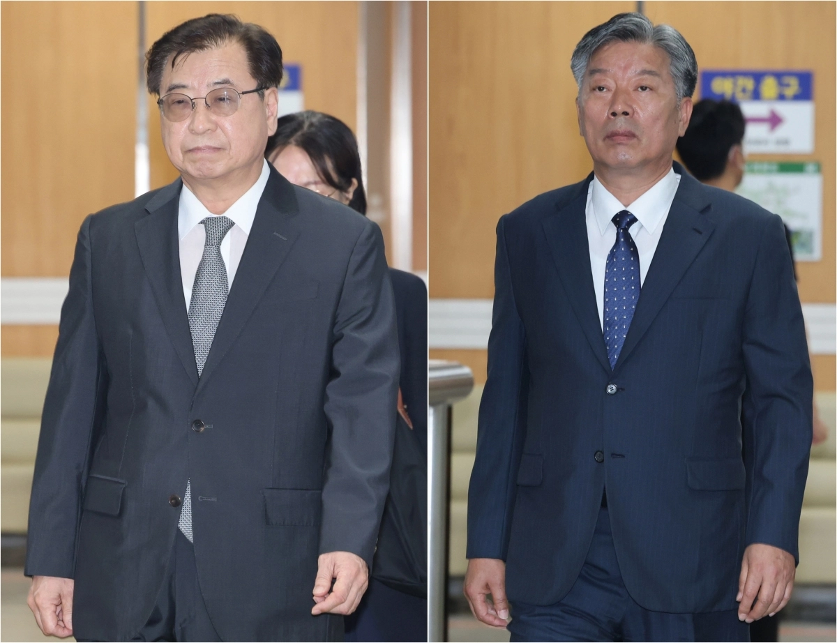 2심 선고 공판 출석하는 서훈 전 국가안보실장-김홍희 전 해양경찰청장
