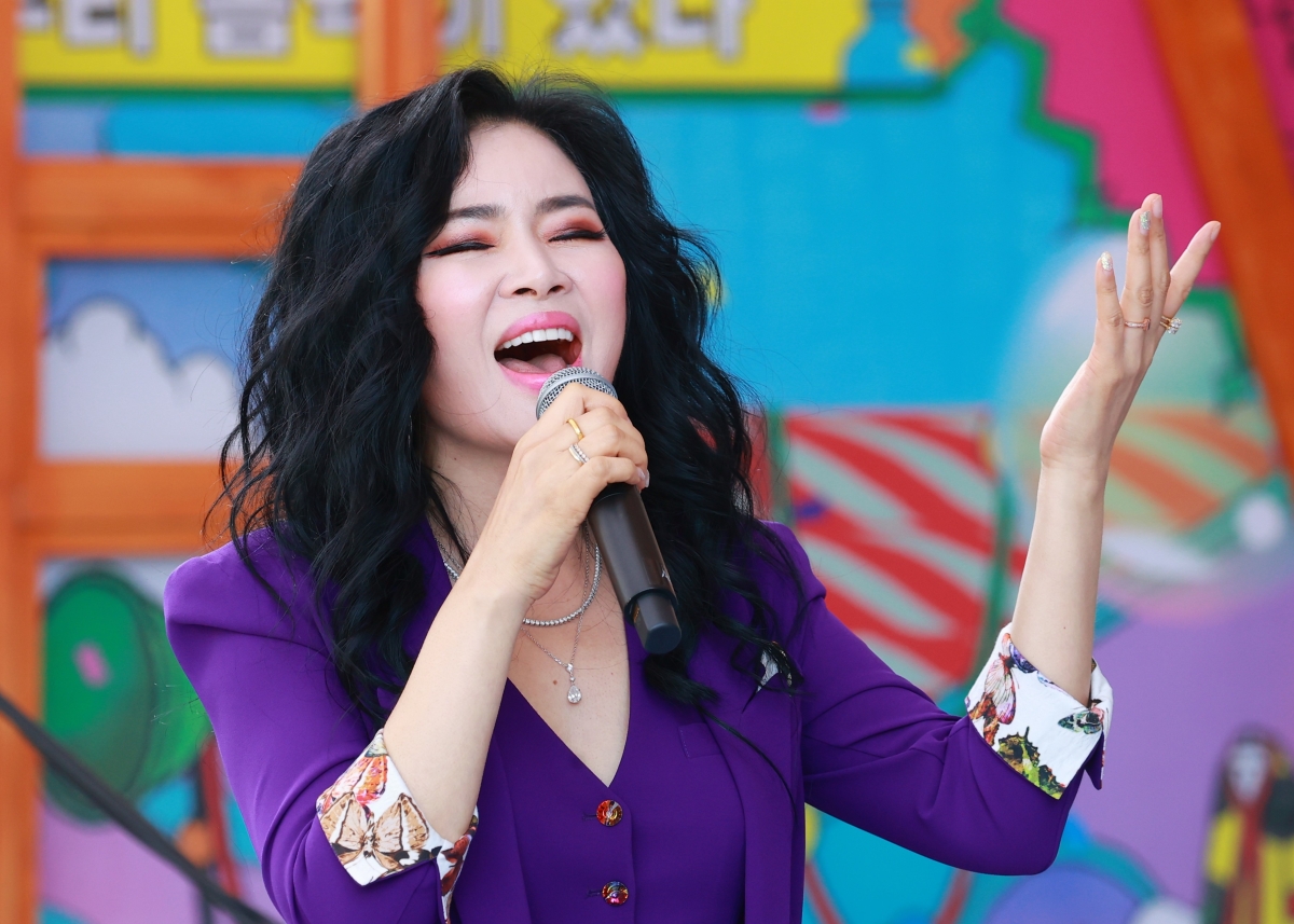 선명상 음악회 연출을 맡은 재즈 아티스트 웅산. 연합뉴스.