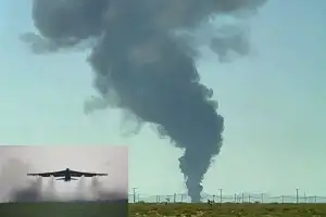 ‘폭격기의 제왕’ B-52 추락… 탑승자 8명 전원 사망