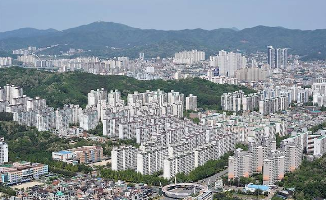 하늘에서 바라본 충남 천안지역 전경. 서울신문DB