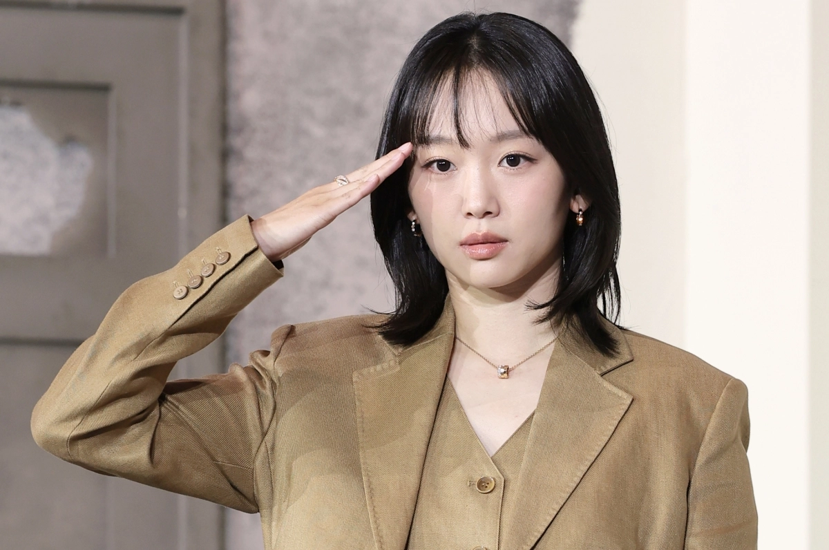 배우 진기주가 5일 서울 중구 앰배서더 서울 풀만 호텔에서 열린 넷플릭스 드라마 ‘참교육’ 제작발표회에서 포즈를 취하고 있다. 2026.6.5 뉴스1