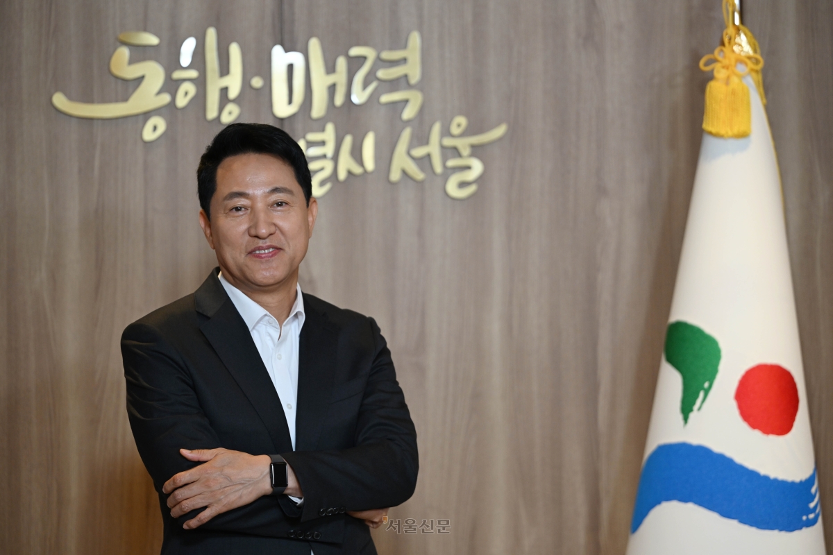 오세훈 서울시장이 서울시청에서 서울신문과 인터뷰를 하고 있다. 2026.6.15 홍윤기 기자