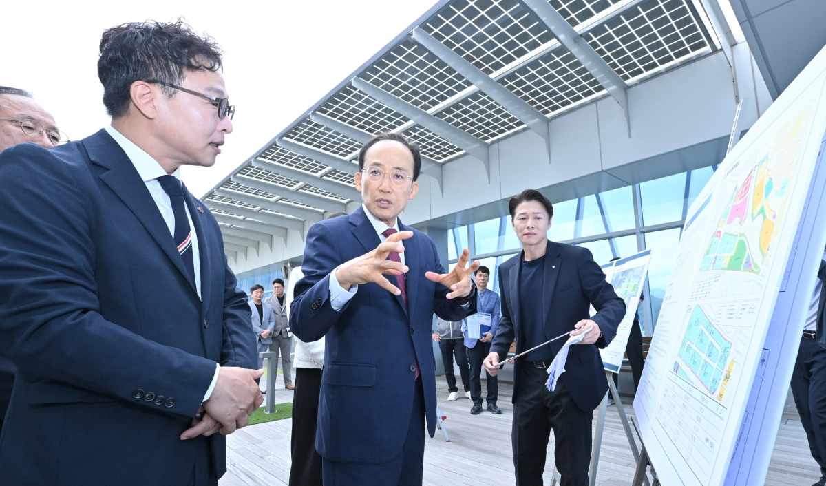 추경호 대구시장 당선인이 지난 18일 대구 수성알파시티를 찾아  현장 브리핑을 받고 있다. 대구시장직 인수위원회 제공