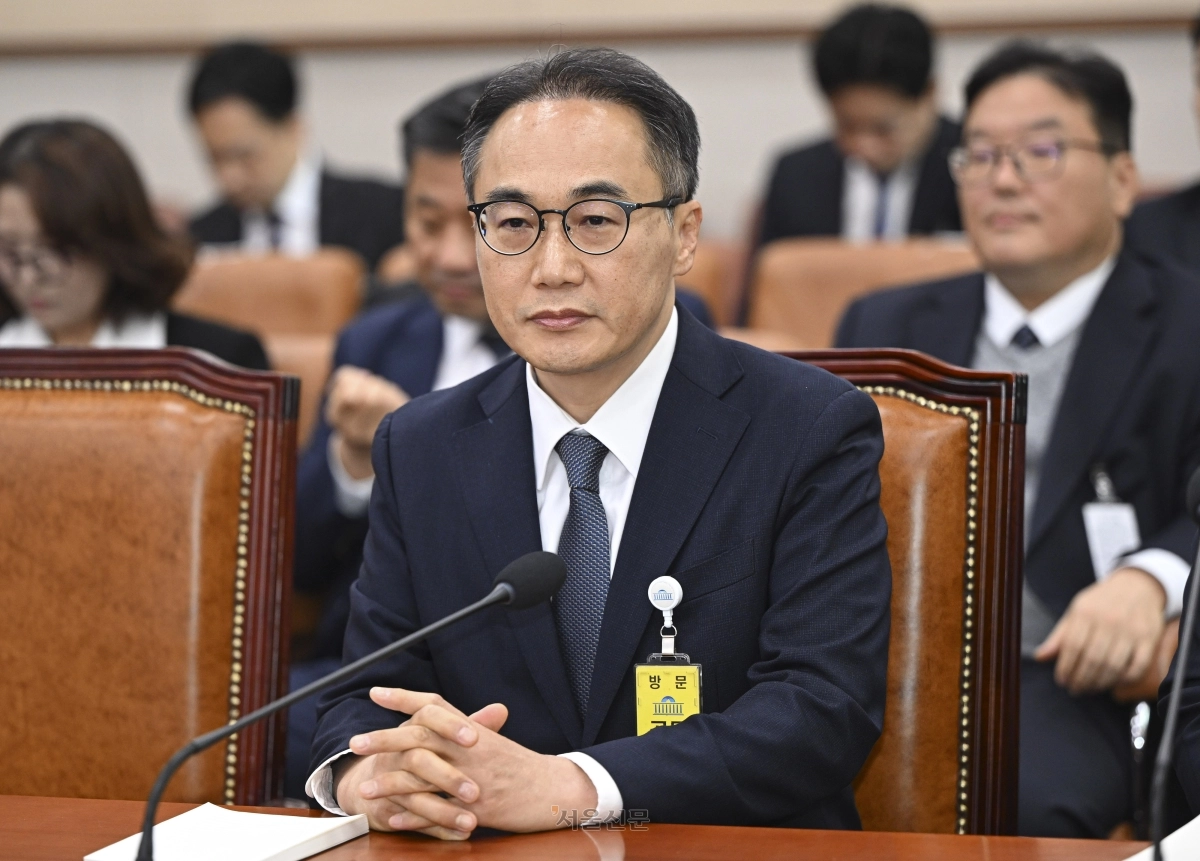 이원석 전 검찰총장이 지난 4월 16일 국회에서 열린 윤석열 정권 정치검찰 조작기소 의혹 사건 진상규명 국정조사특별위원회 대장동·위례 개발비리 및 김용 전 민주연구원 부원장 관련 의혹 사건에 대한 청문회에서 발언하고 있다.  이지훈 기자