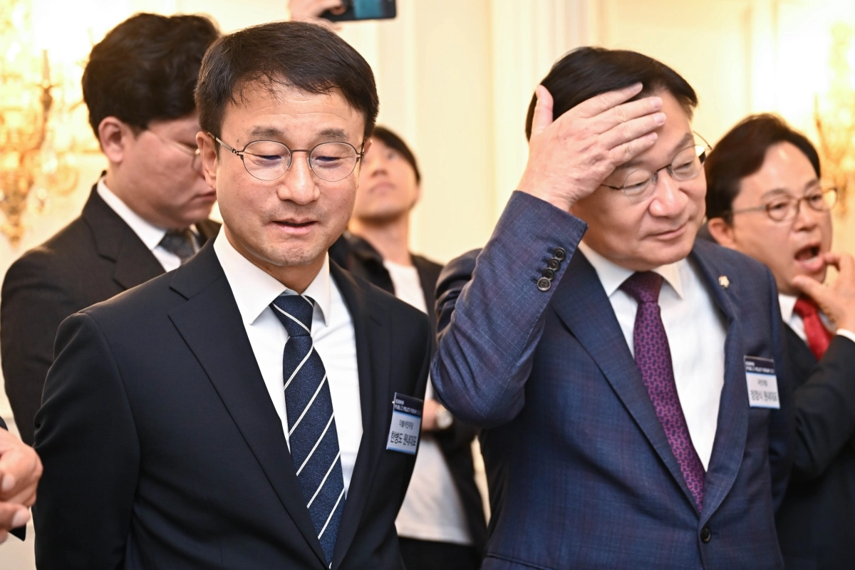 민주당 한병도 원내대표와 국민의힘 정점식 원내대표