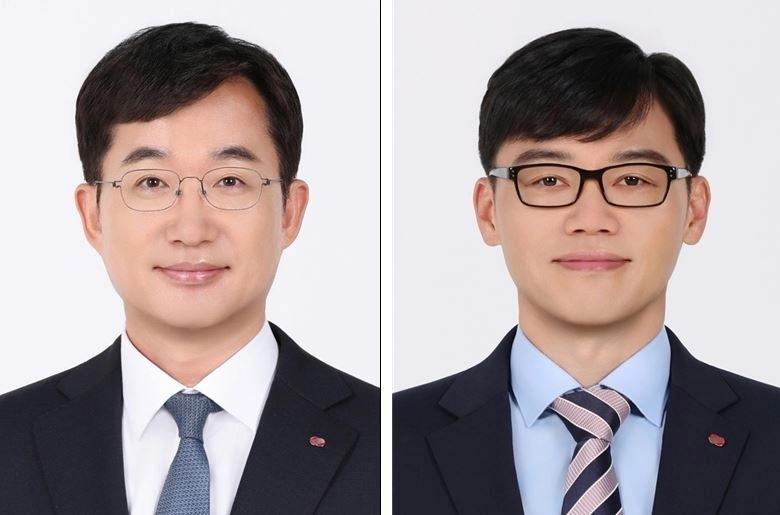 백우기 기획부사장(왼쪽), 전찬혁 해외원전사업본부장