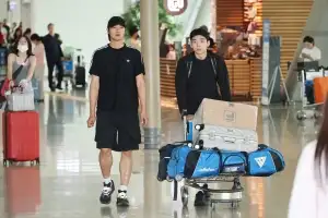 thumbnail - 잠실 봉쇄에 장비 못 꺼낸 펜싱 오상욱…‘남의 칼’ 들고 정상 탈환