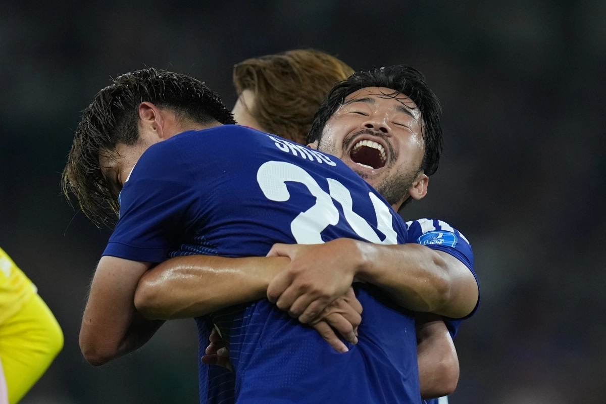 21일(한국시간) 멕시코 몬테레이 스타디움에서 열린 2026 북중미 월드컵 조별리그 F조 2차전에서 일본이 튀니지를 4-0으로 대파했다. 이날 2골 1도움을 기록한 우에다 아야세(18번)가 네번째 골을 넣자 동료 선수들이 기뻐하고 있다. 2026.5.21. AP 연합뉴스