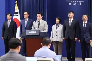 ‘文정부 블랙리스트’ 수사했던 민정… 민주노총 출신 사회수석