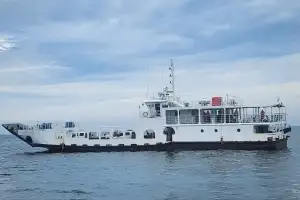 충남 보령 해상서 여객선 기관고장…해경, 승선원 35명 전원 구조