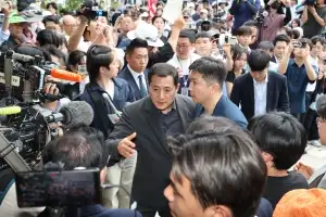 선관위 원포인트 개헌? 민주적 기본질서는 상호 존중부터[노정태의 뉴스 인문학]