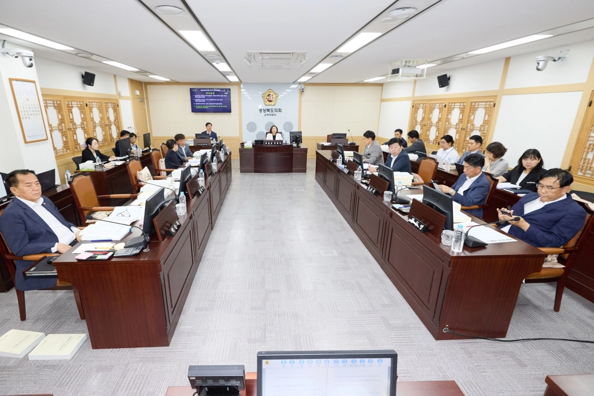 제363회 경북도의회 임시회 제1차 교육위원회 회의 전경. 경북도의회 제공