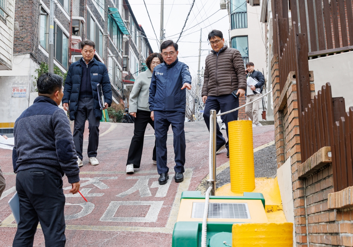 강서구 급경사길 점검