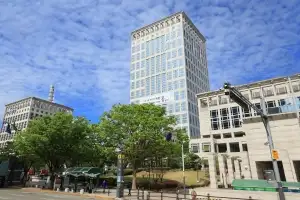 부산시, 소상공인·중소기업 대상 공유재산 임대료 50% 감면 연장