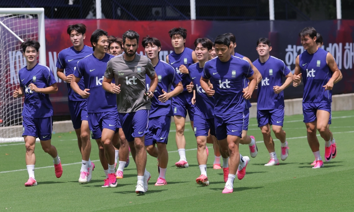 멕시코와 2026 북중미 월드컵 A조 조별리그 2차전을 치른 한국 축구 국가대표팀 선수들이 19일(현지시간) 멕시코 과달라하라 인근 사포판의 치바스 바예 베르데에서 훈련하고 있다. 2026.6.20 연합뉴스