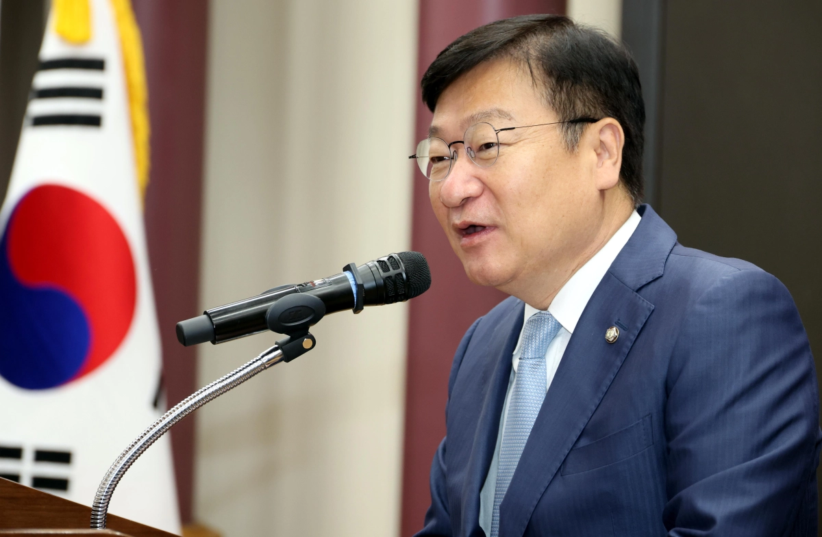 정점식 국민의힘 원내대표가 24일 오전 서울 여의도 국회 의원회관 소회의실에서 열린 대한민국 미래혁신포럼 제9차 세미나에서 축사를 하고 있다. 뉴시스