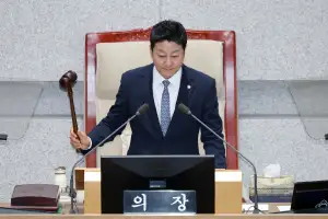 김진경 경기도의회 의장, 제11대 의회 마무리하며 ‘송무백열’ 감사 전해
