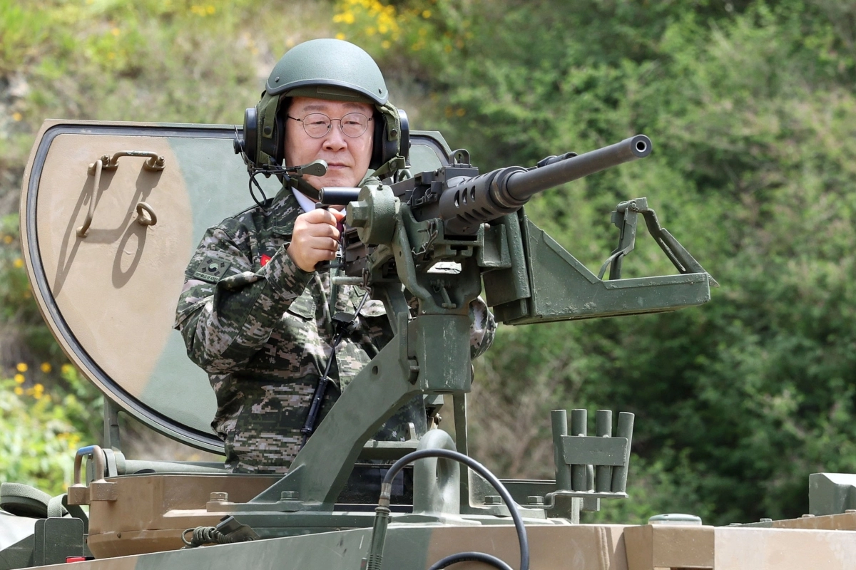 K9A1 탑승한 이재명 대통령