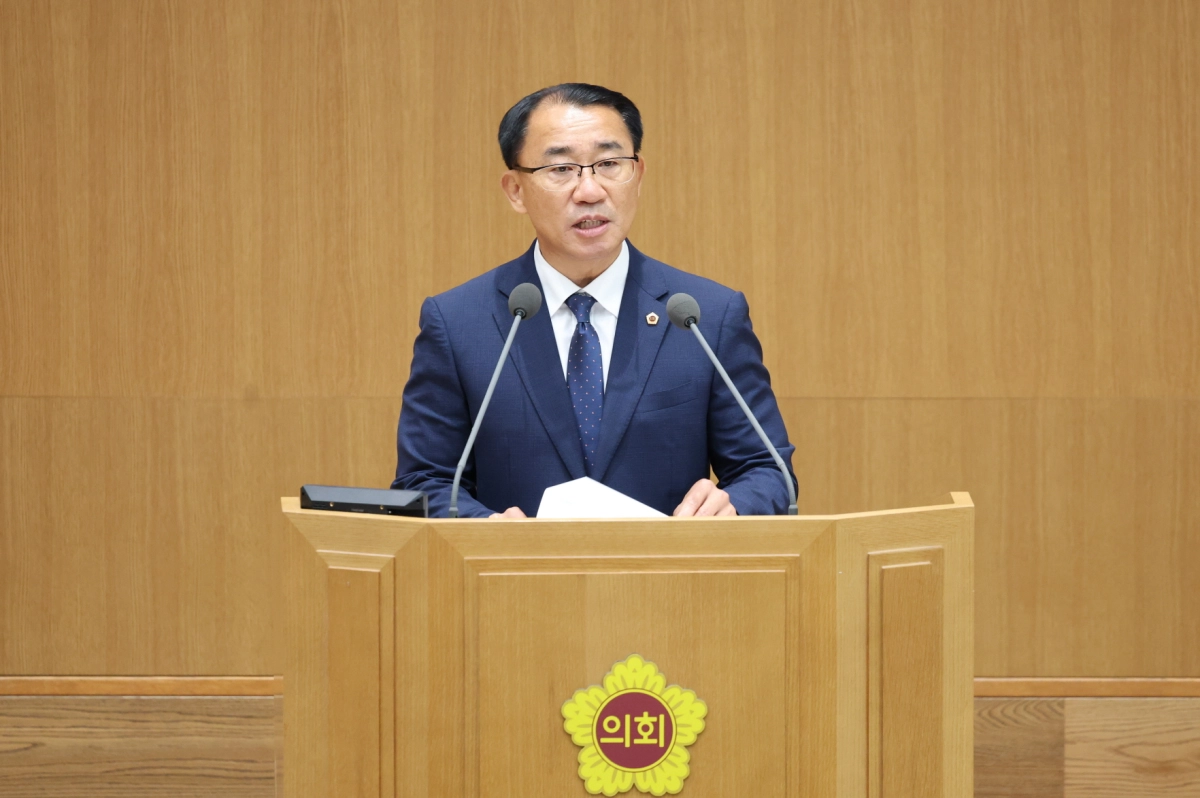 ▲ 김선영 의원이 제391회 정례회 본회의에서 대표발의한 ‘경기도 소상공인 기본 조례 일부개정조례안’ 안전에 대한 취지를 설명하고 있다.(사진=경기도의회)