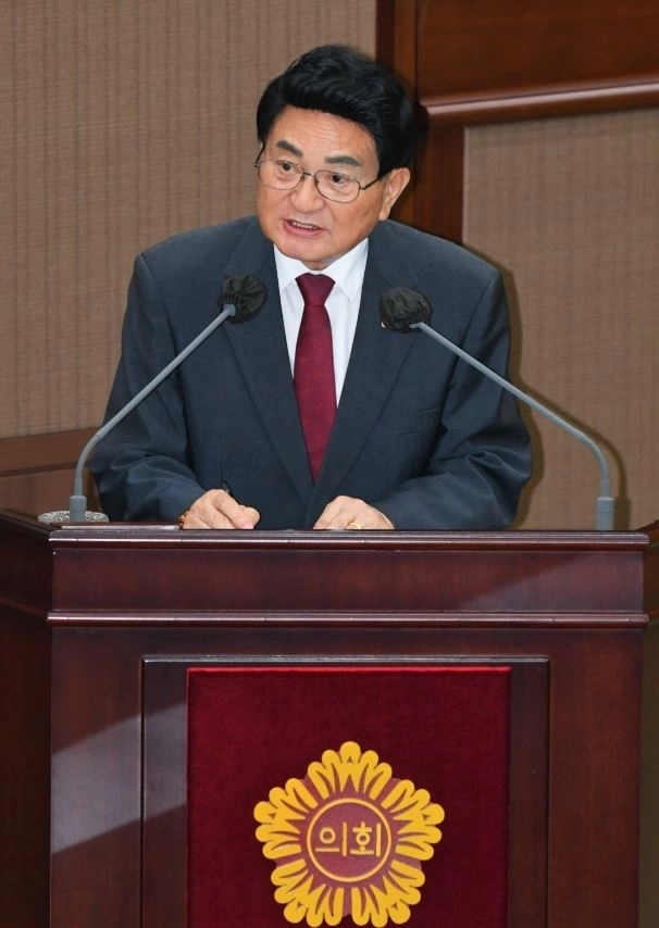 지난 24일 제336회 정례회 본회의 5분 자유발언을 하는 홍국표 의원. 서울시의회 제공