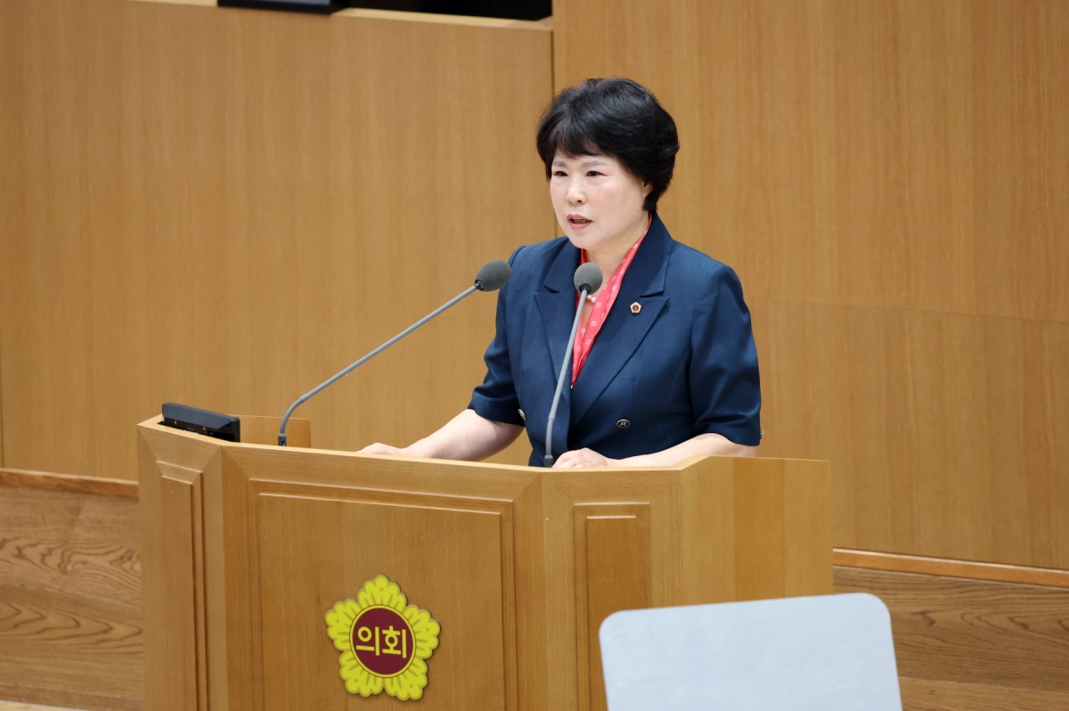 ▲ 서성란 의원이 24일 열린 제391회 정례회 제2차 본회의에서 5분 자유발언을 통해 제11대 경기도의회 의정활동을 마무리하는 소회를 밝히고 있다. (사진=경기도의회)
