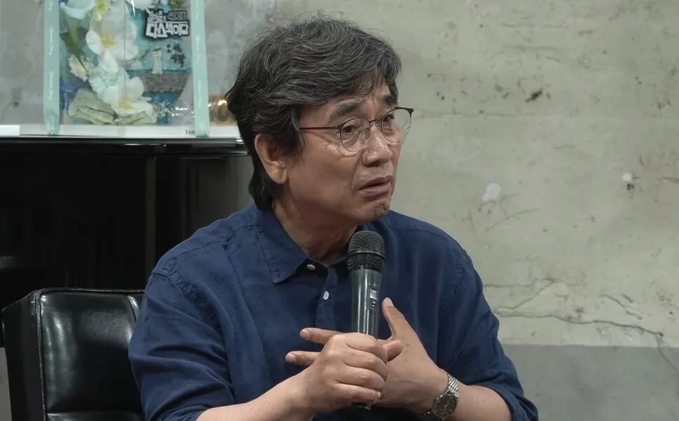 지난 26일 유튜브 ‘김어준의 다스뵈이다’ 400회 방송에 출연한 유시민 작가. 유튜브 채널 딴지방송국  캡처